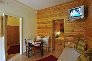 Gonen Holiday Village - Lodge Eksteriør billede